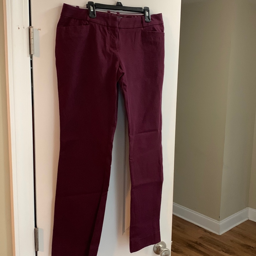The Limited. Signature stretch fit. Wine colored. Size 8.